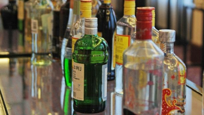 抖音小店賣酒水怎么報白？酒水類目定向邀約方法技巧