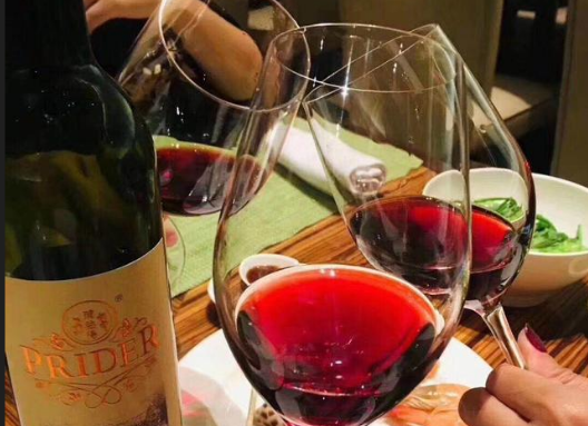 抖音小店賣紅酒需要提供什么資質？紅酒類目報白資質要求