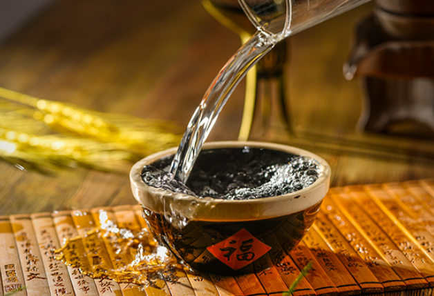 抖音小店賣露酒怎么報(bào)白？露酒類目報(bào)白開通流程
