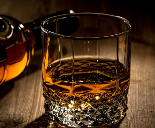 抖音小店進(jìn)口酒怎么開通？進(jìn)口酒報(bào)白需要什么條件？