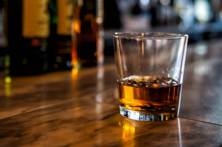 抖音小店進口酒需要多少保證金？進口酒報白需要多少費用？