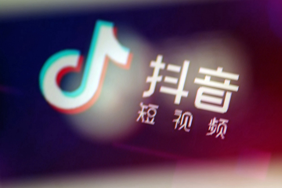 抖音黃v認證攝影師是真的嗎？航拍攝影師認證技巧