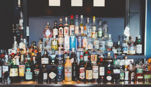 抖音小店怎么賣洋酒？洋酒報白有哪些要求？