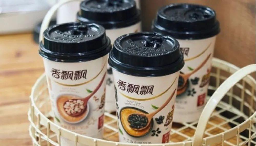 市值蒸發超100億，香飄飄開始“擺爛”了？