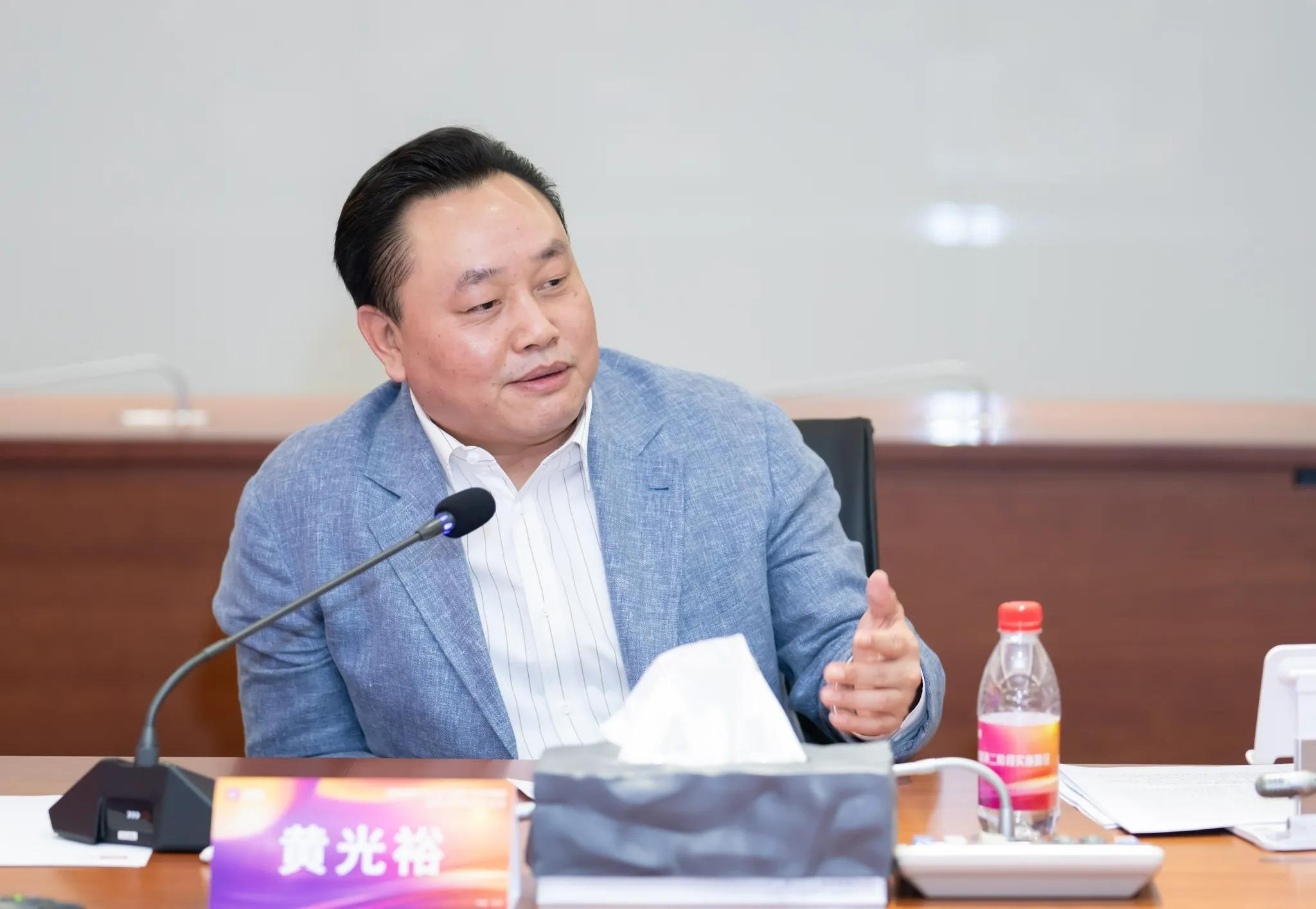 蘇寧易購和京東買電器哪個好一些？兩者有啥區別？