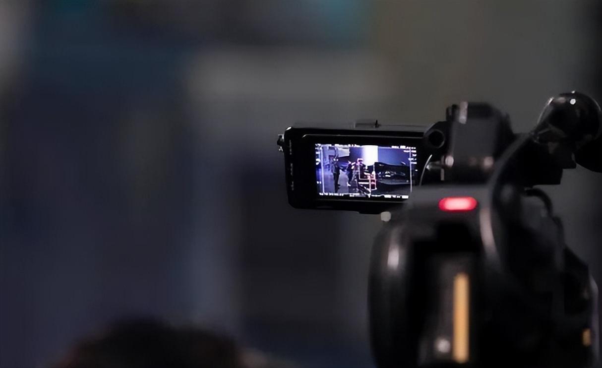 新手如何從0開始做直播賣貨？這三步技巧教你成功起步