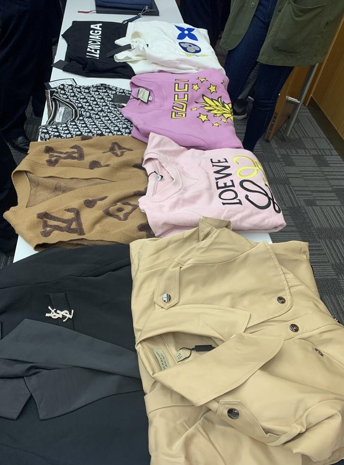 驢家是什么品牌？網紅女主播直播售假以“香奶奶”“驢家”暗示，34人被公訴