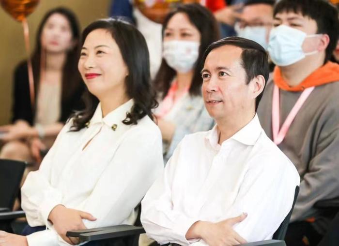 阿里巴巴現任董事長是誰（阿里巴董事長個人簡介）