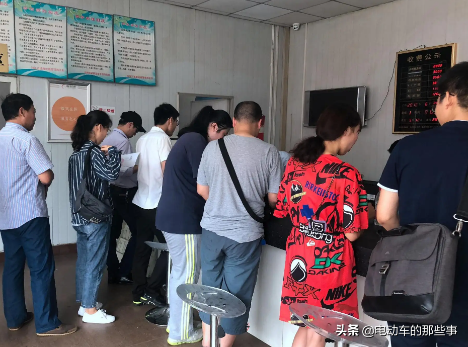 快遞三輪車需要駕駛證嗎？2022年三輪車駕照上牌及流程介紹
