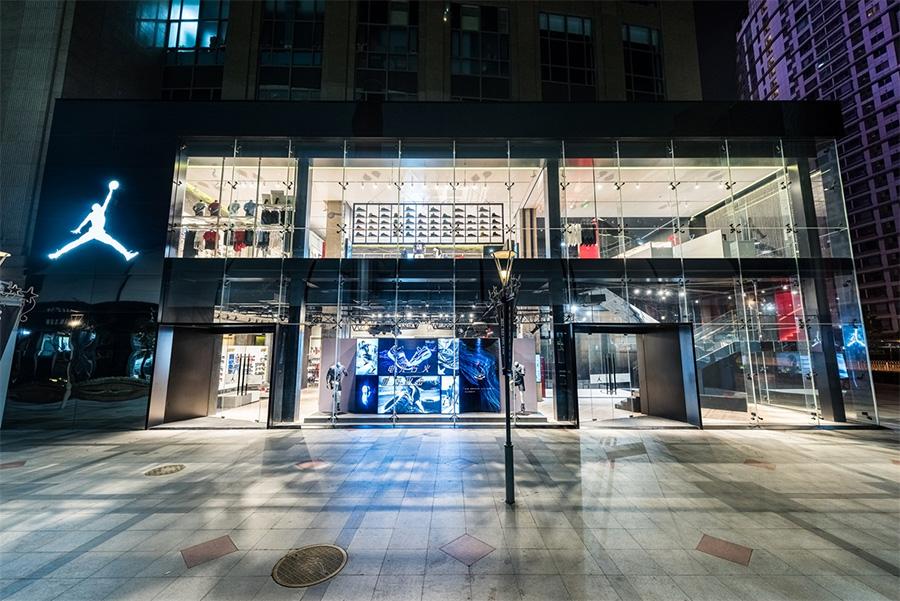 jordan官網旗艦店（每個球鞋玩家都值得去的亞洲最大的jorand店介紹）