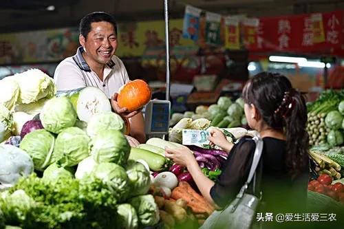 菜攤如何擺放蔬菜好看？做蔬菜生意入門技巧和最新營銷方法