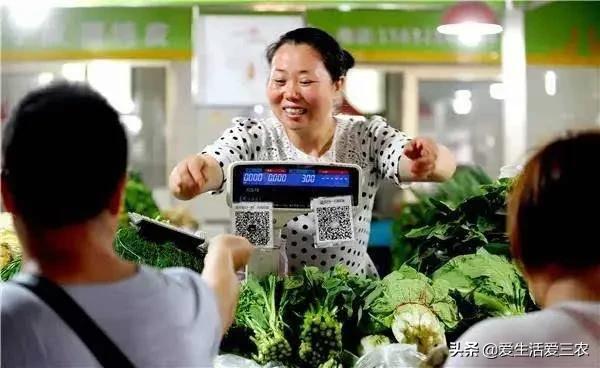 菜攤如何擺放蔬菜好看？做蔬菜生意入門技巧和最新營銷方法