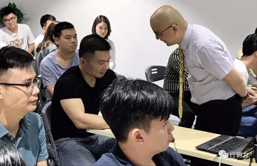 銷售渠道有哪些方式？常見的四種銷售模式渠道和流程