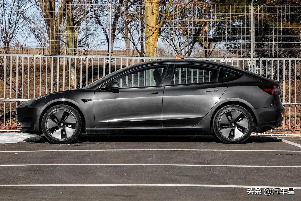 特斯拉Model3值得入手嗎？特斯拉購買價格及日常保養(yǎng)維護費用