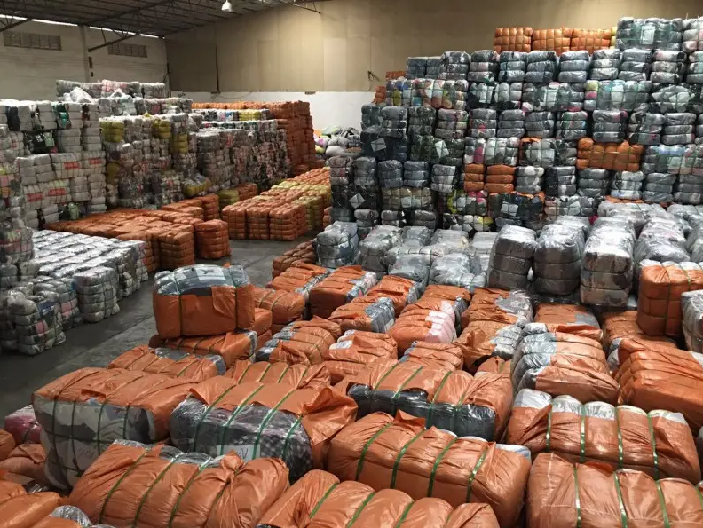 唯品會商家店鋪是正品嗎？唯品會商家店鋪和自營店鋪有什么區別？