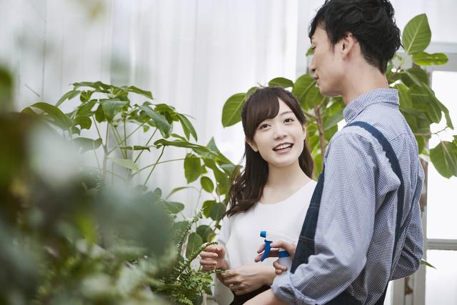 開花店賺錢嗎？新手加盟花店選擇哪個(gè)品牌好？