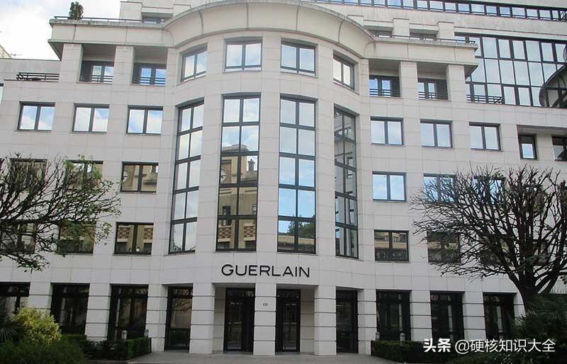 雅芳化妝品是哪個(gè)國(guó)家的牌子？分享雅芳化妝品正品價(jià)格表一覽