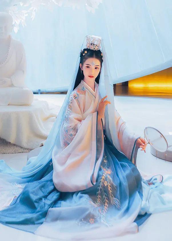 漢尚華蓮漢服官網（漢尚華蓮旗下品牌有哪些）