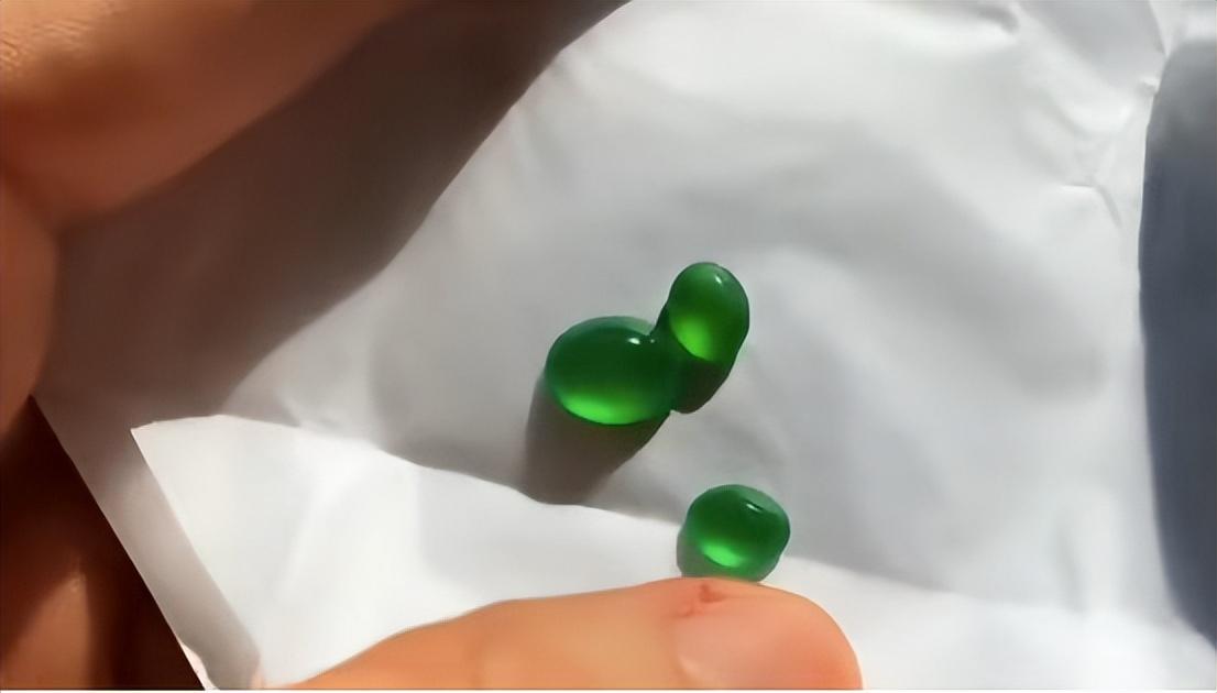 直播間的翡翠為啥便宜？分享鑒別翡翠真假的十大技巧