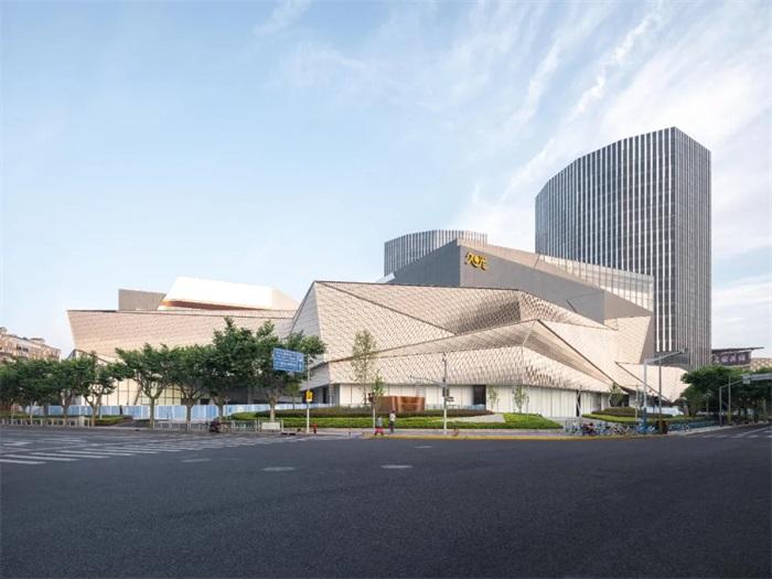 戴爾官方旗艦店（解析戴爾電腦屬于什么檔次）