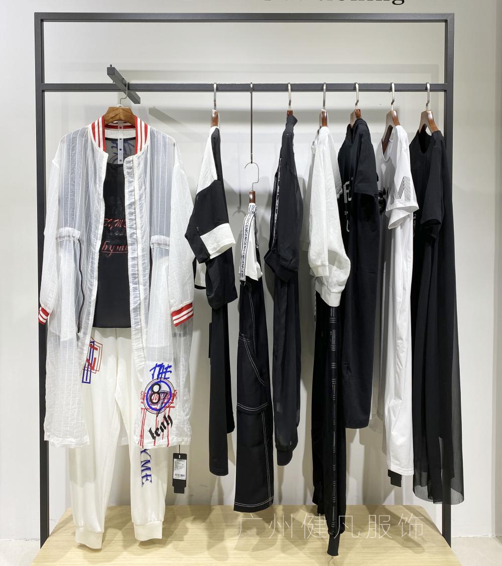 免費招代理賣衣服（潮牌一手貨源免費代理渠道推薦）