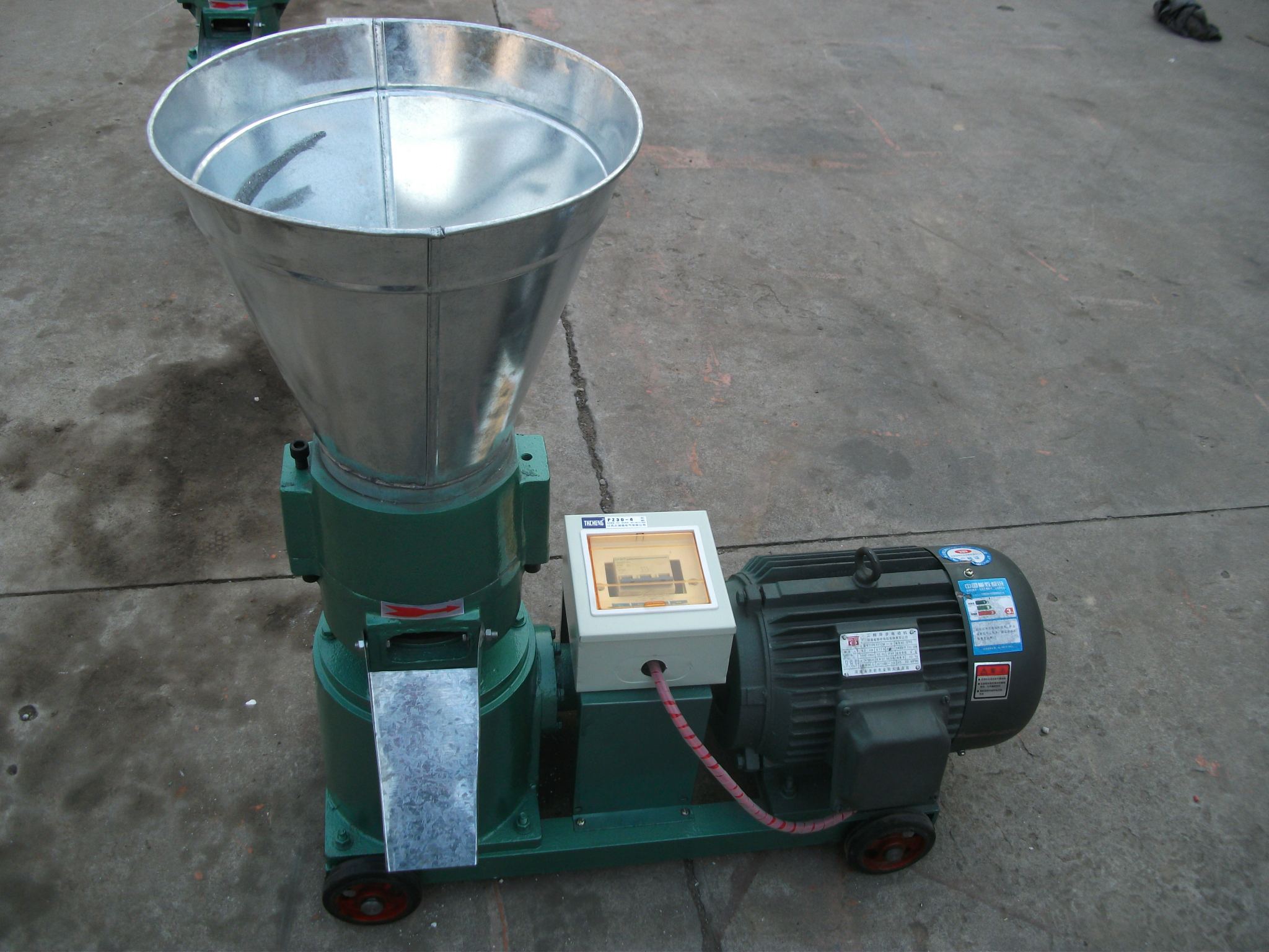 家庭致富小機器設備大全（農(nóng)村小型加工廠好項目排行榜）