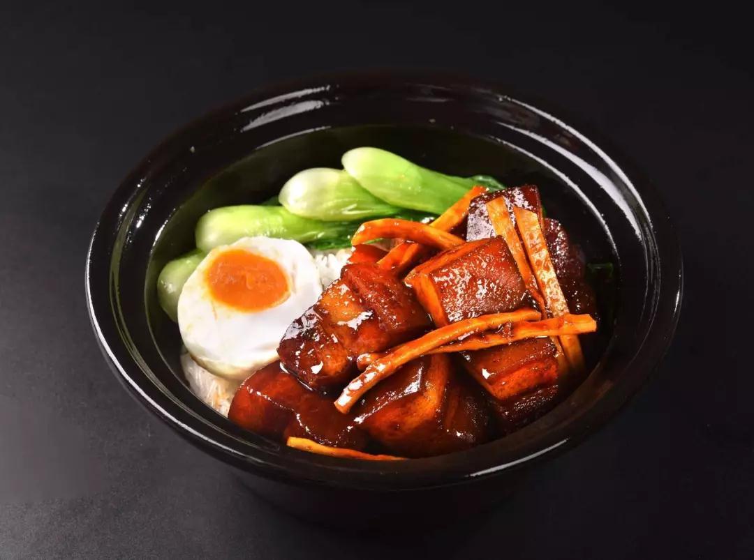 香他她煲仔飯加盟費(fèi)用是多少？盤(pán)點(diǎn)適合一人開(kāi)店的結(jié)盟店有哪些？