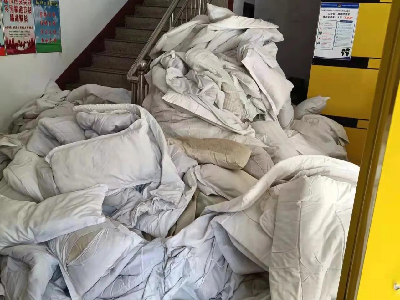 回收舊衣服怎么賺錢？分享新手做舊衣服回收生意的方法技巧