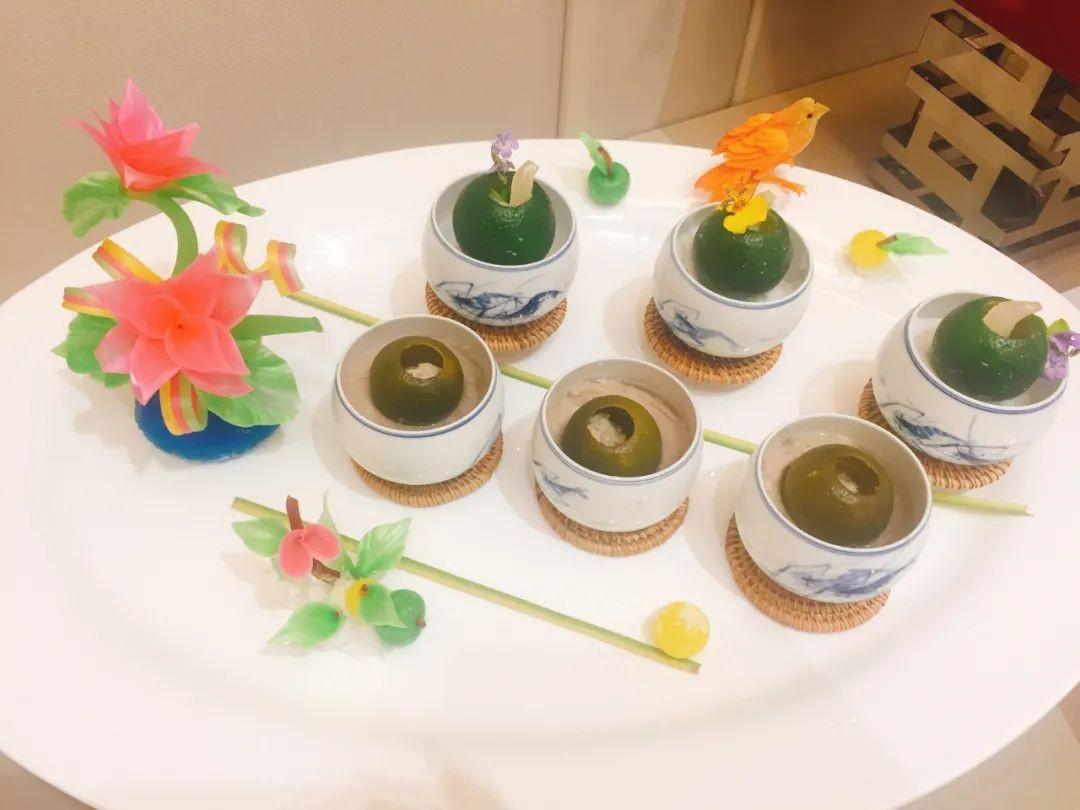 中國餐飲業(yè)發(fā)展現(xiàn)狀與趨勢（2023國內(nèi)餐飲行業(yè)發(fā)展思路報告模板大全）