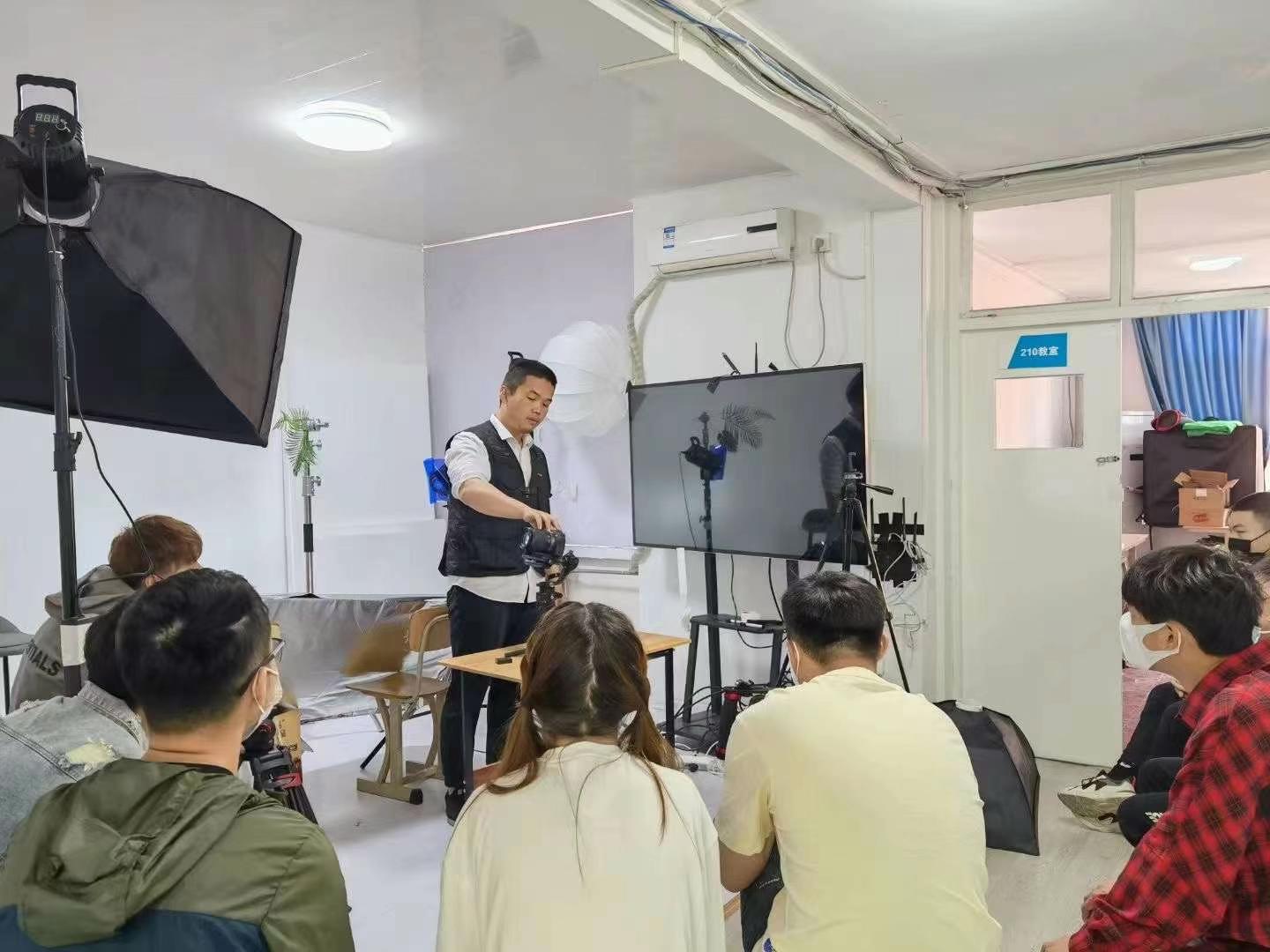 女生學什么技術最吃香？女生零基礎學的十大技術推薦