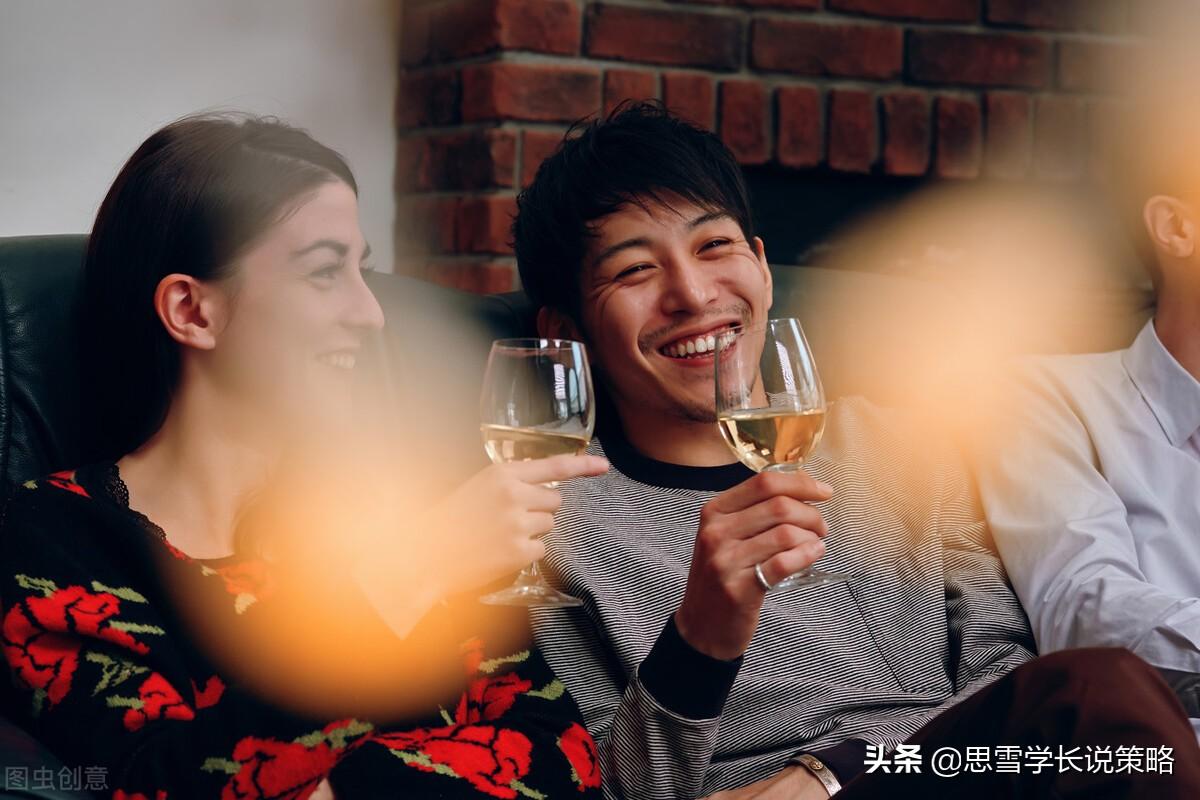 海倫司小酒館加盟官網(wǎng)（海倫司小酒館加盟條件及費用）