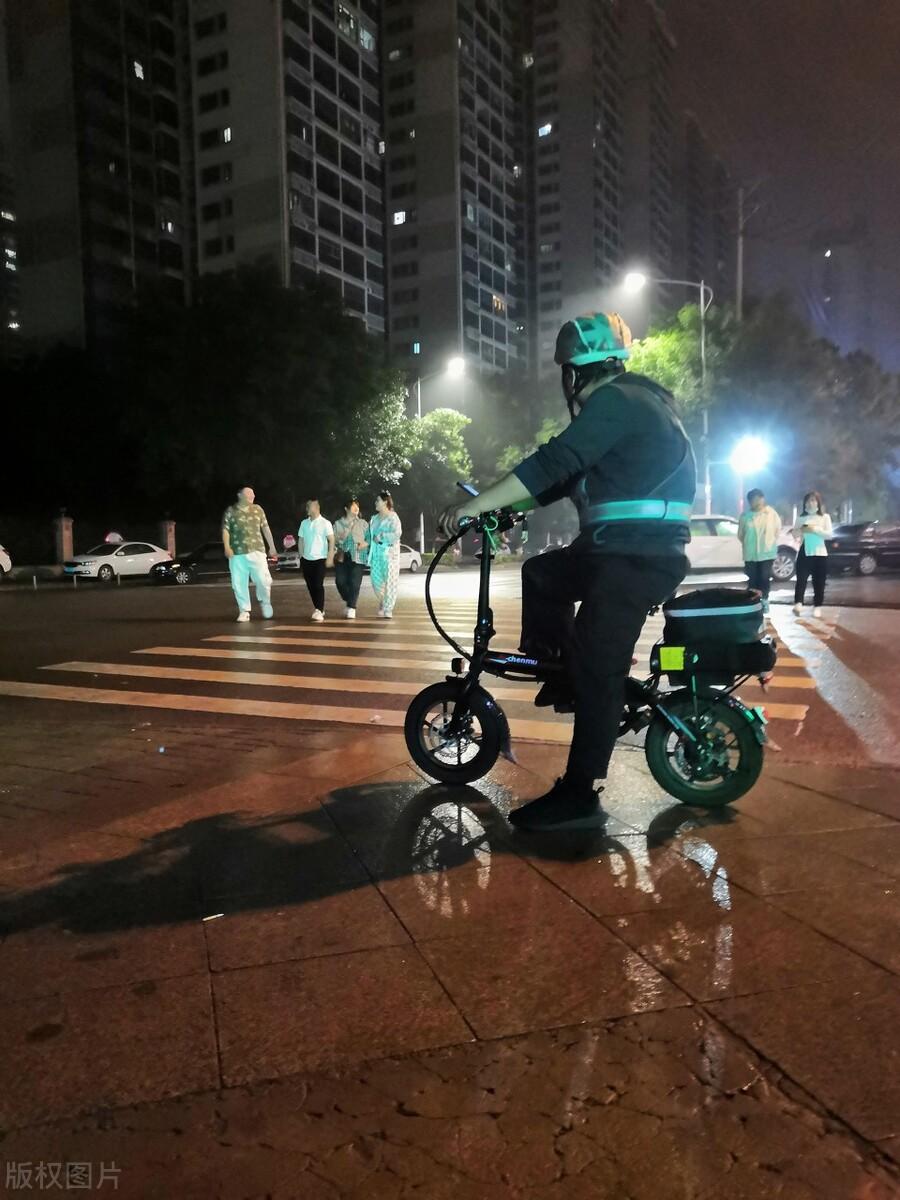 代駕價格表收費標(biāo)準(zhǔn)（2023最新代駕司機(jī)收費標(biāo)準(zhǔn)表一覽）