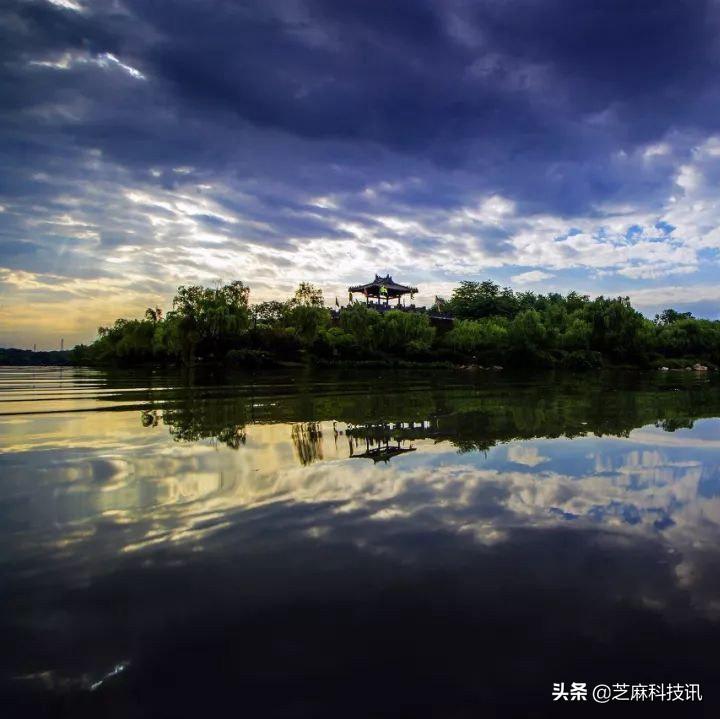 微信封面尺寸比例是多少？朋友圈封面尺寸設置教程