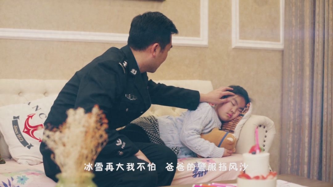 爸爸的雪花原唱是誰(shuí)？創(chuàng)作背景是什么？