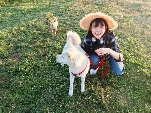 四季色彩理論將人分為哪幾種類型？是由誰首先提出的？
