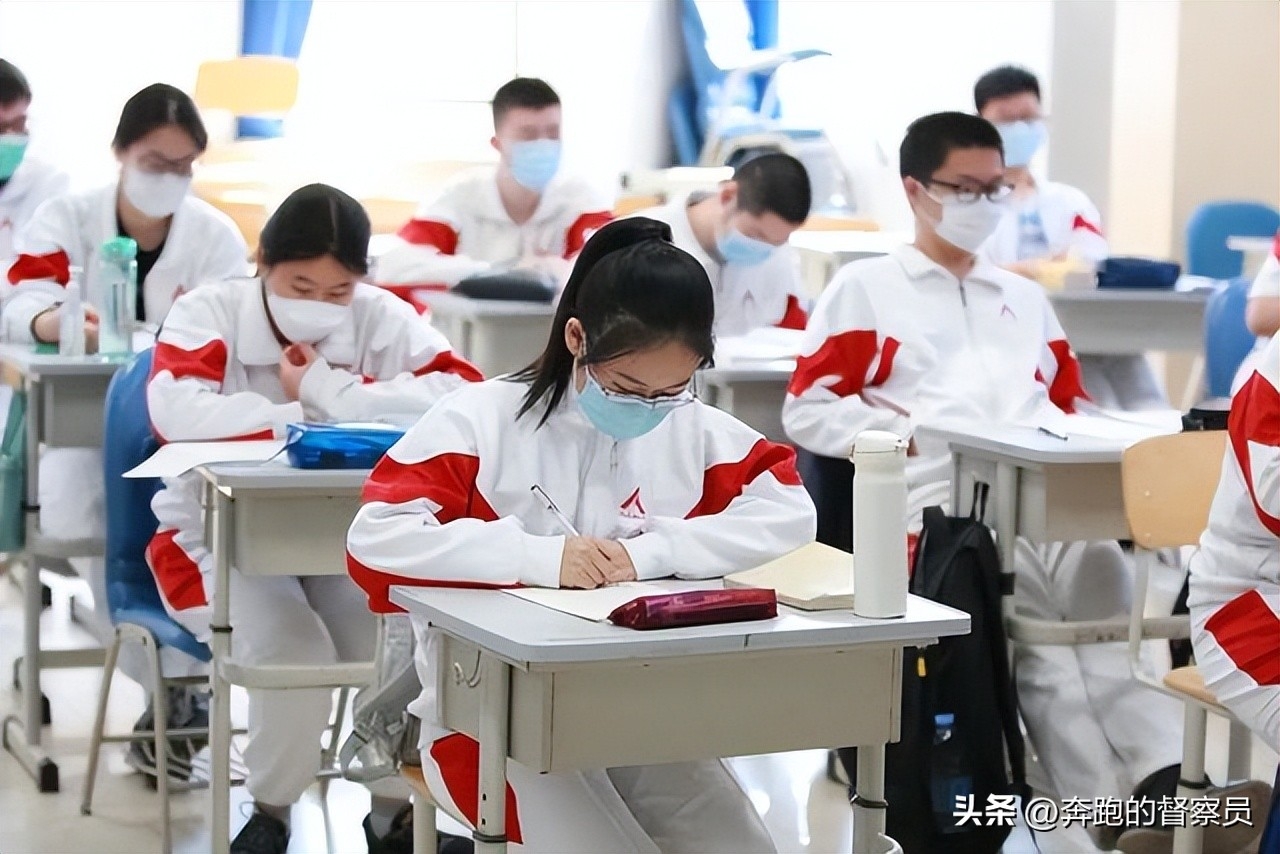 取消英語主科地位是真的嗎，有何利弊？2023年教育部最新回應