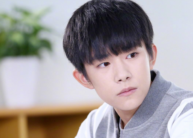 易烊千璽家是干什么的，很有錢嗎？易烊千璽真實家境大揭秘