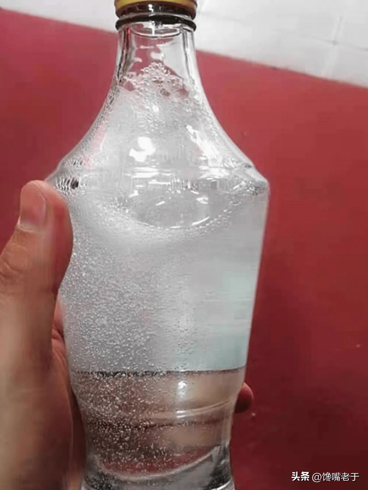 真怎么判斷喝到假酒了？五招教你快速辨別真酒假酒